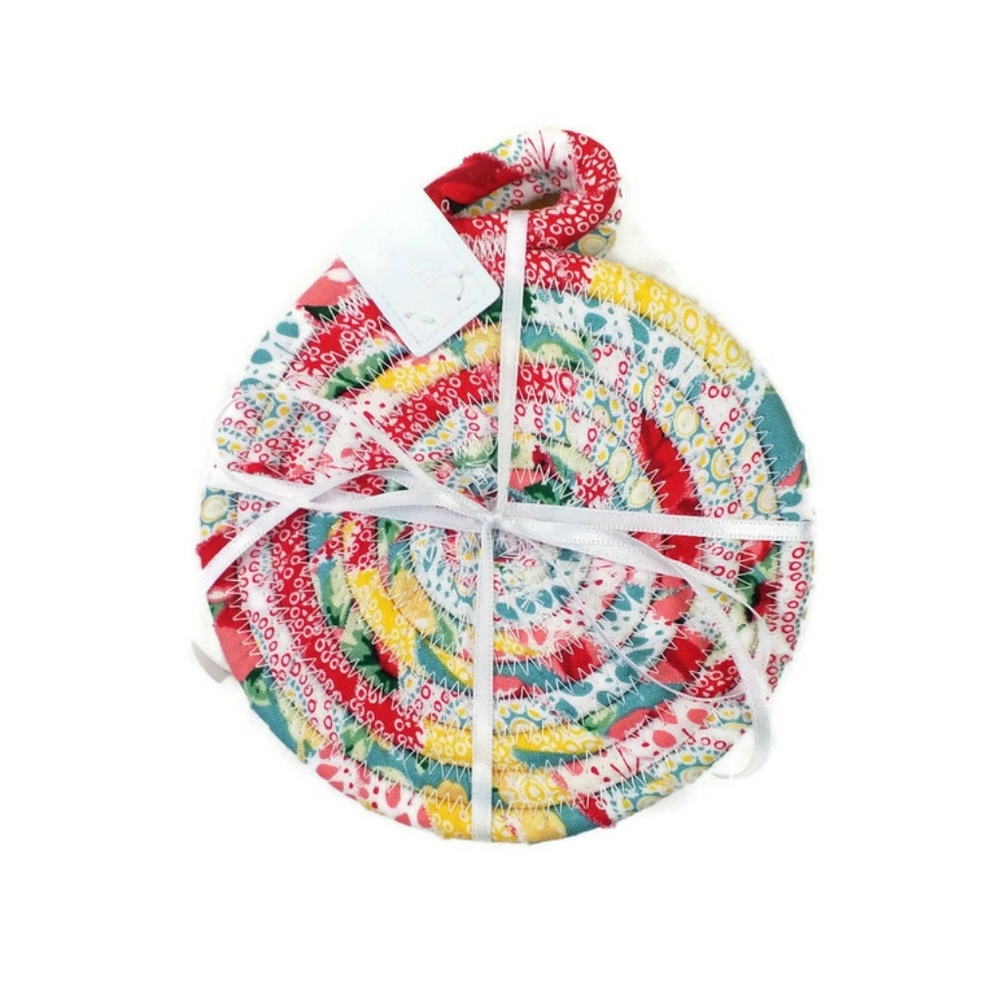 Hand Crafted Multicolor Patchwork Fabric Wrapped Rope Coaster Set 4 Pieces - Picture 8 of 9